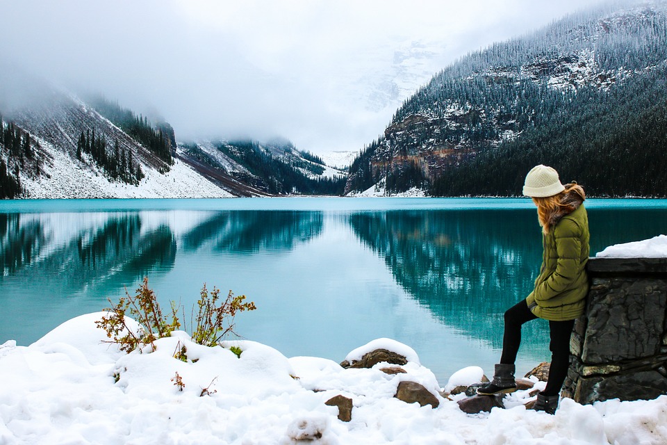 Solo Traveling: The Ultimate Guide to Exploring [Destination] Alone